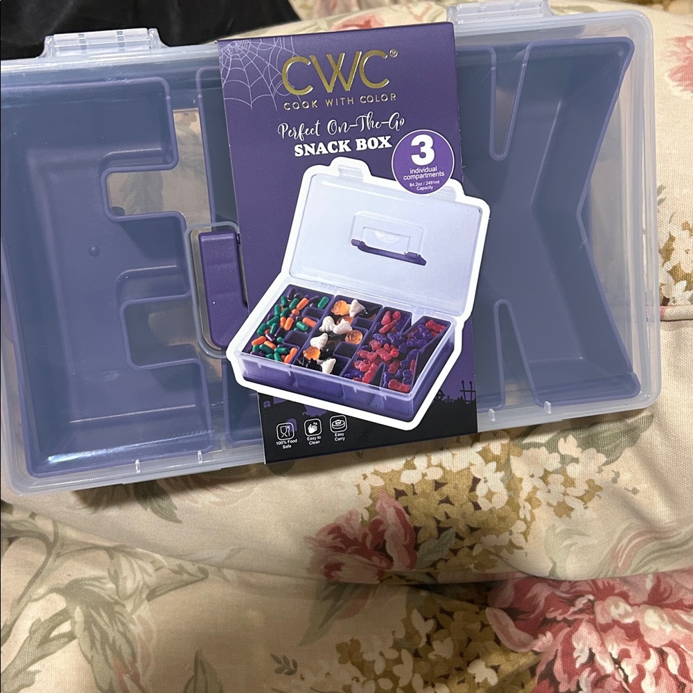 Brand New snack box “EEK” Halloween style